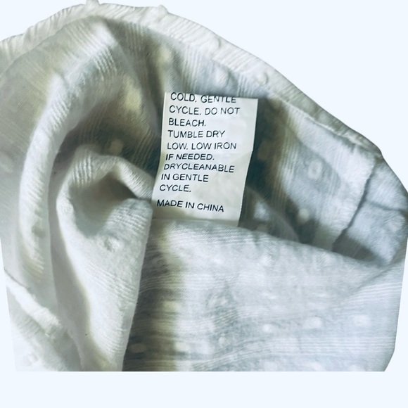 SHEIN White Textured Blouse Medium square neckline short sleeves 100% cotton - Picture 9 of 12